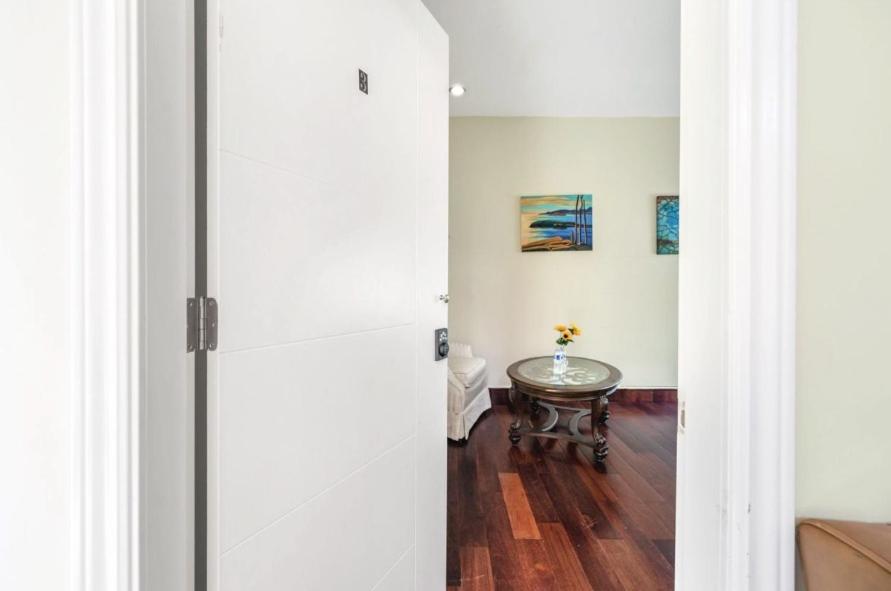 Stylish & Central Vancouver Retreat - Steps From Local Attractions! Apartment Exterior foto